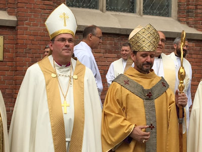 Bishop Jönsson with Archbishop Vanags after the consecration. 